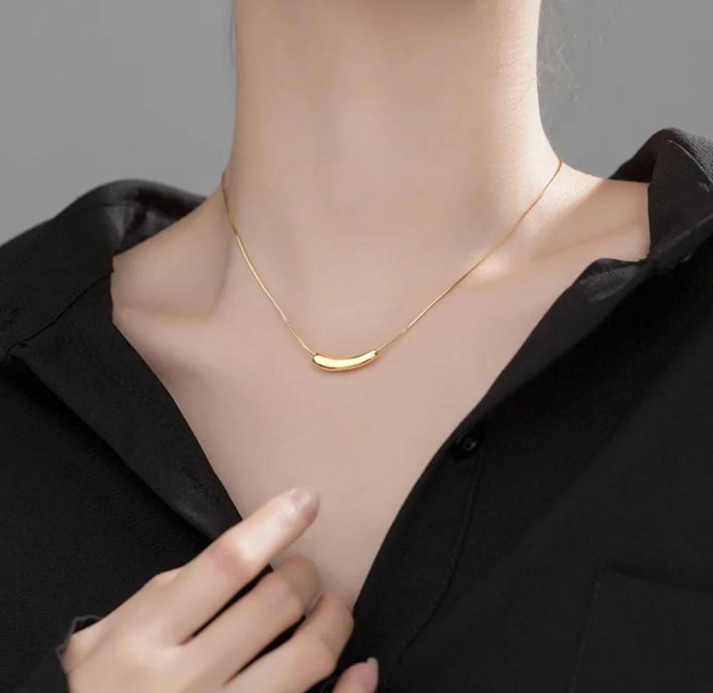 Luxury Bee Short Bar Snake Chain Silver Sterling 925 Minimalist Necklace Golden Color. luxury bee disc chain three layer silver sterling 925 minimalist necklace