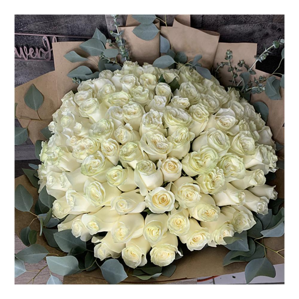 150 White Roses Bouquet birthday wishes flowers in a glass vase