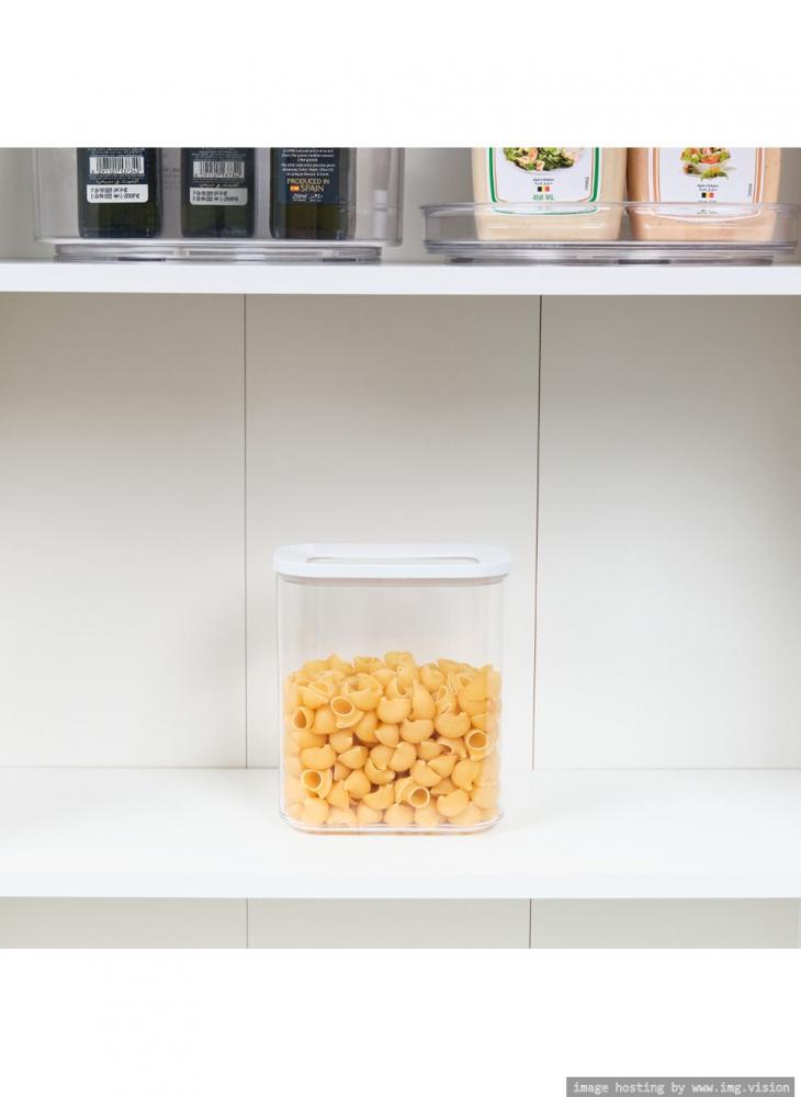Homesmiths 1.5 Liter Airtight Food Storage Clear homesmiths 2 4 liter clear bin with chrome handles