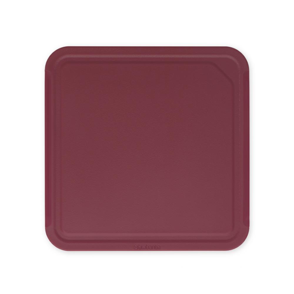 цена Brabantia Chopping Board Medium - Aubergine Red