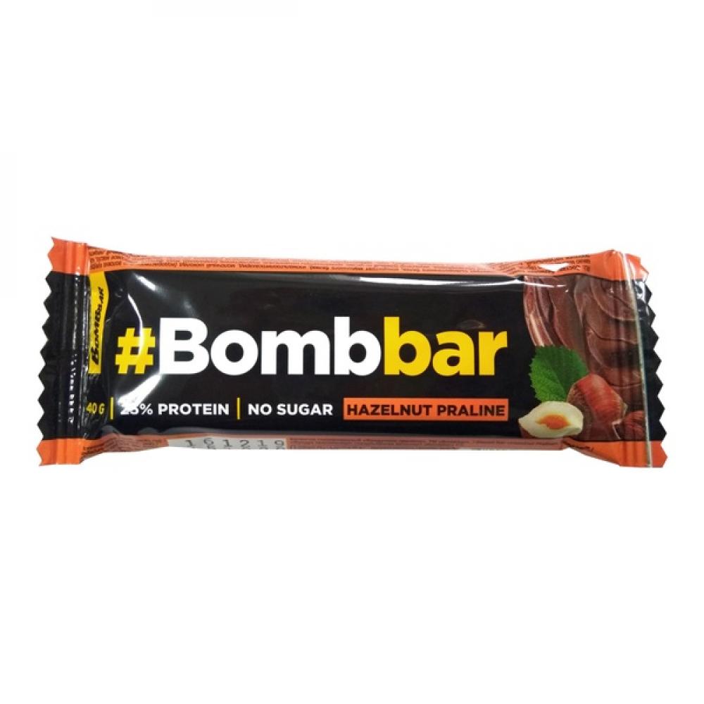 Bombbar Glazed protein bar 40g Hazelnut Praline bombbar glazed protein bar 70g peanut butter
